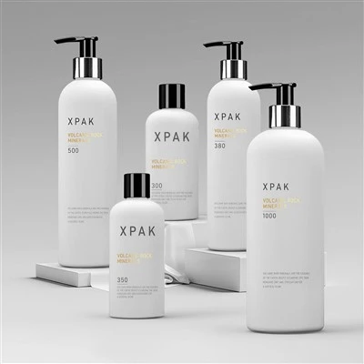 Grandes bouteilles de shampoing vides